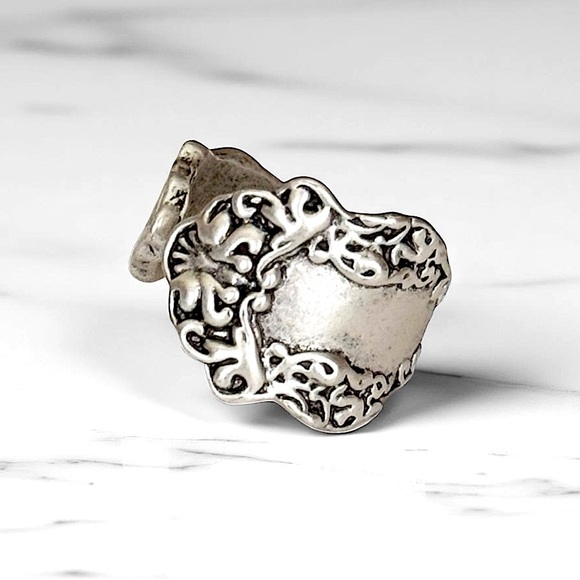 5 For $25💫Trendy Modish Silver Spoon Ring - Picture 1 of 5